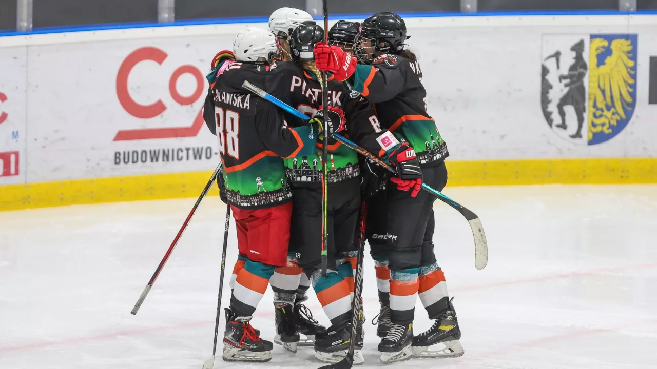 TAURON Liga Hokeja Kobiet: Dziewiąty triumf Kojotek