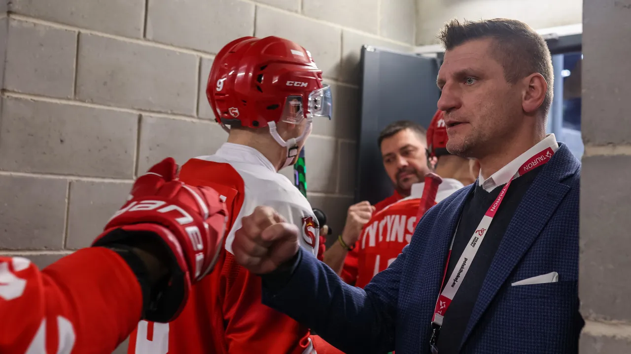   Leszek Laszkiewicz w Galerii Sław IIHF!