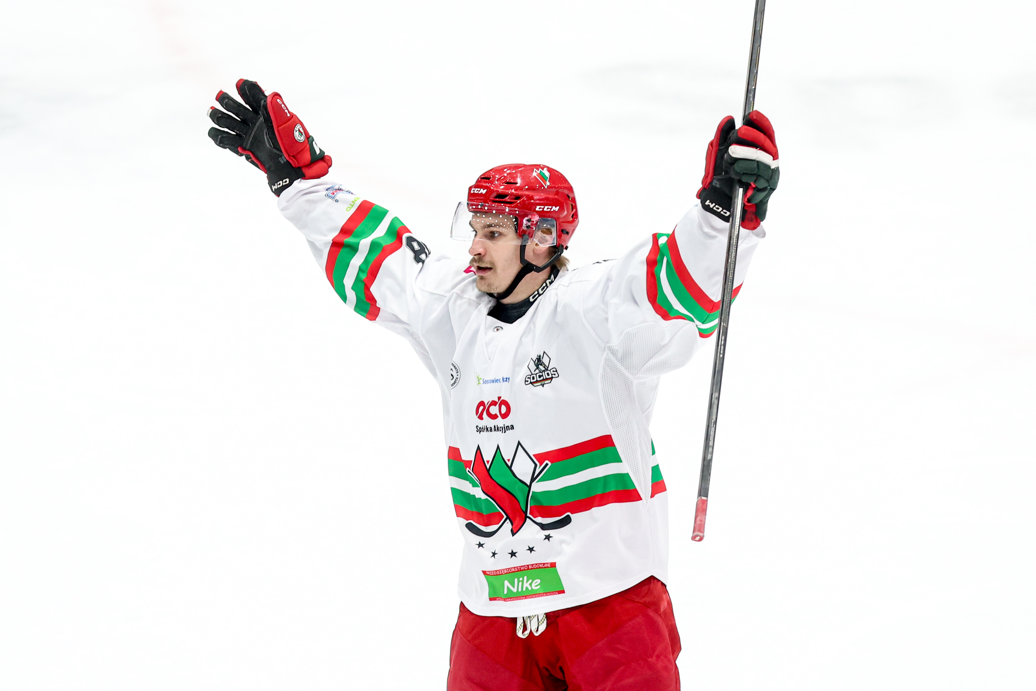 25. kolejka TAURON Hokej Ligi. Lider z Sosnowca znowu pokonał mistrza Polski 